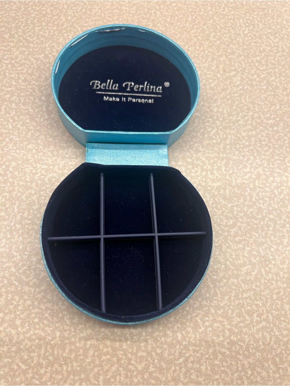 Bella Perlina blue travel jewelery keeper